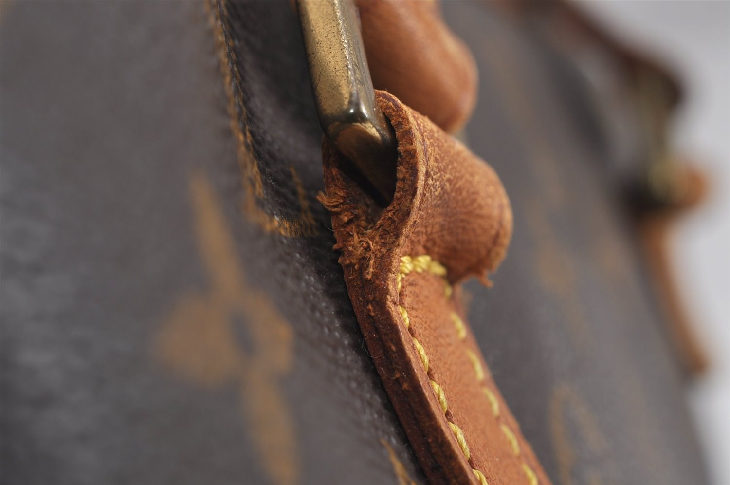 Authentic Louis Vuitton Monogram Cite MM Shoulder Bag M51182 LV 6897J