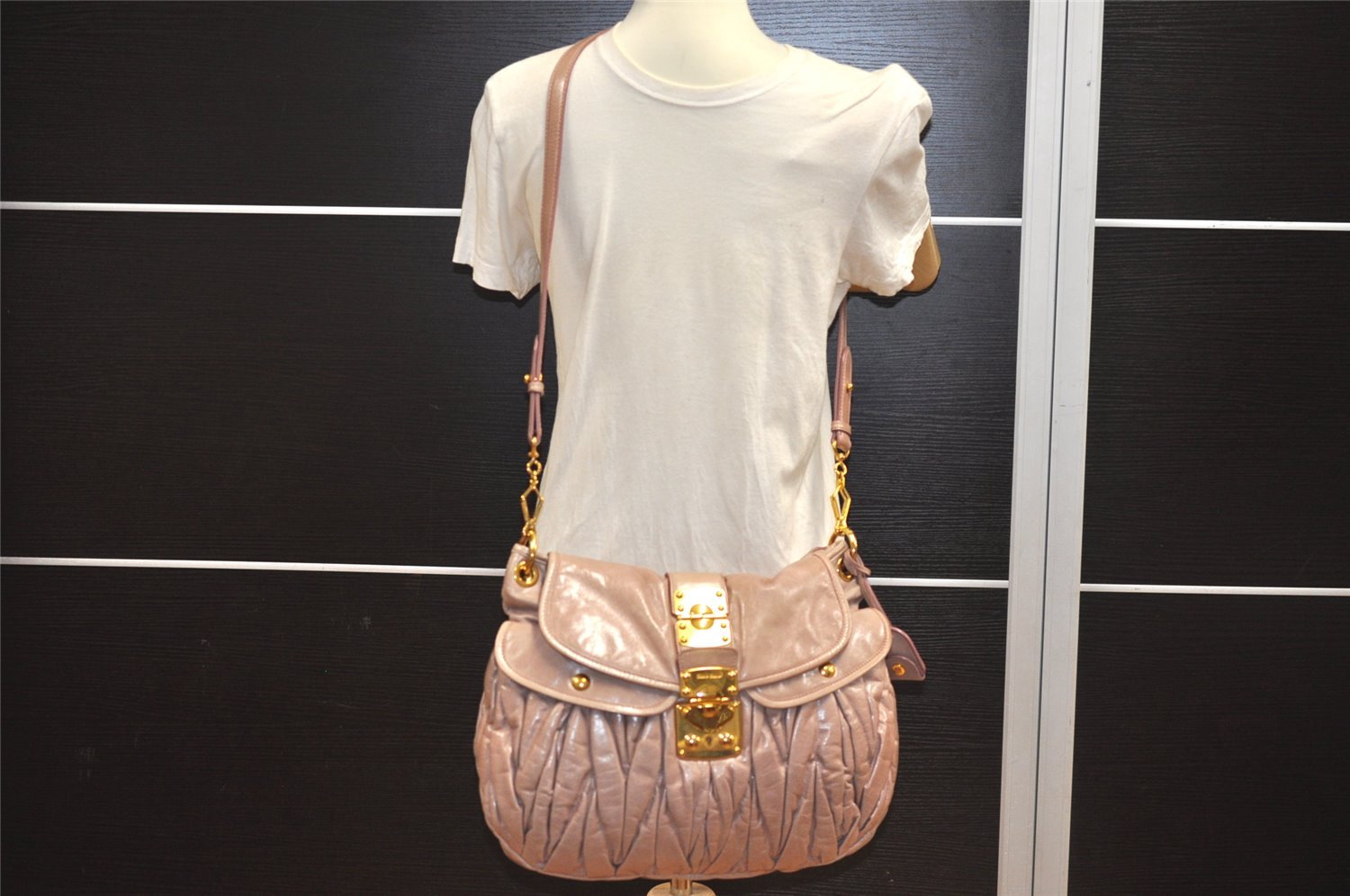 Authentic MIU MIU Vintage Matelasse Leather 2Way Shoulder Hand Bag Pink 6898I