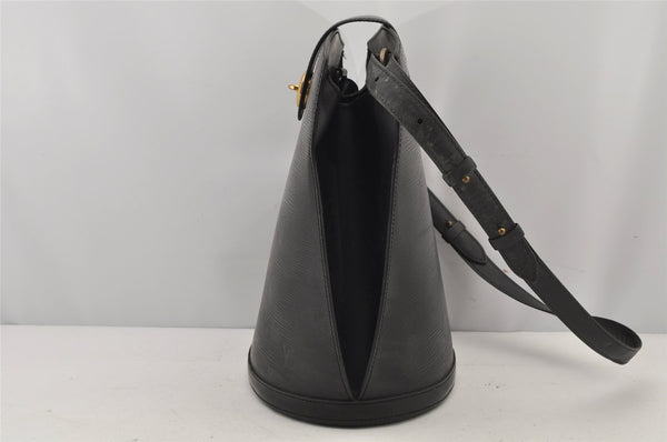 Authentic Louis Vuitton Epi Cluny Shoulder Bag Purse Black M52252 LV 6899J