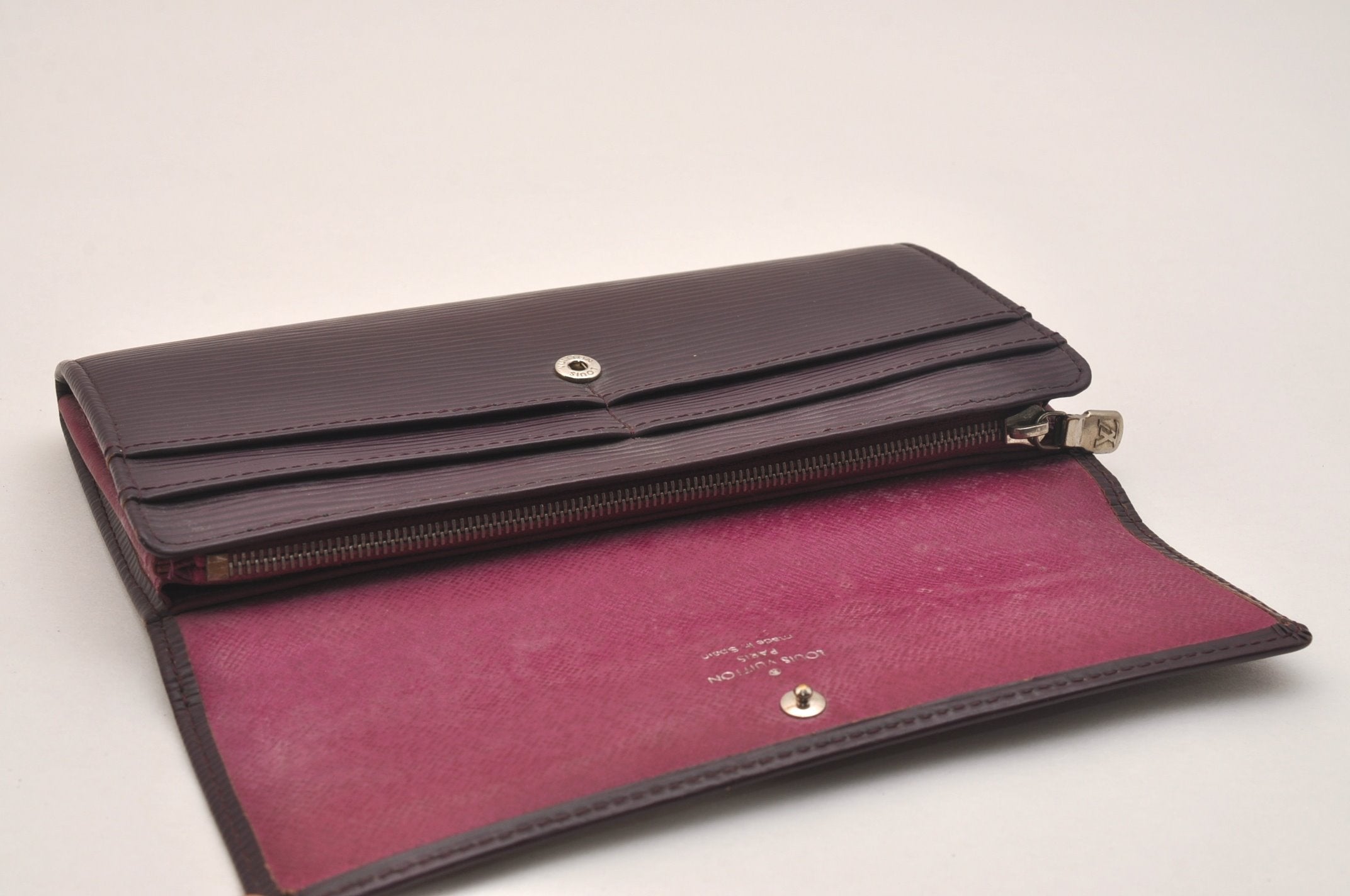 Auth Louis Vuitton Epi Portefeuille Sarah Long Wallet Purple M6374K LV 6901J