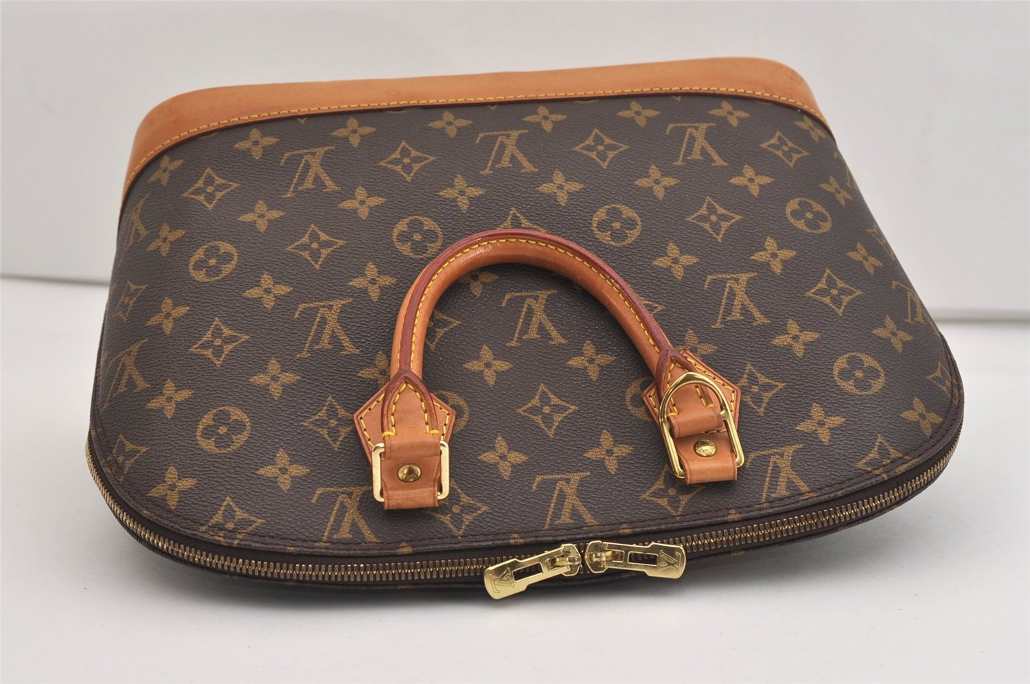 Authentic Louis Vuitton Monogram Alma Hand Bag Purse M51130 LV 6905J