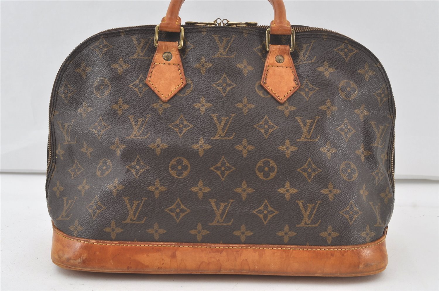 Authentic Louis Vuitton Monogram Alma Hand Bag Purse M51130 LV 6905K