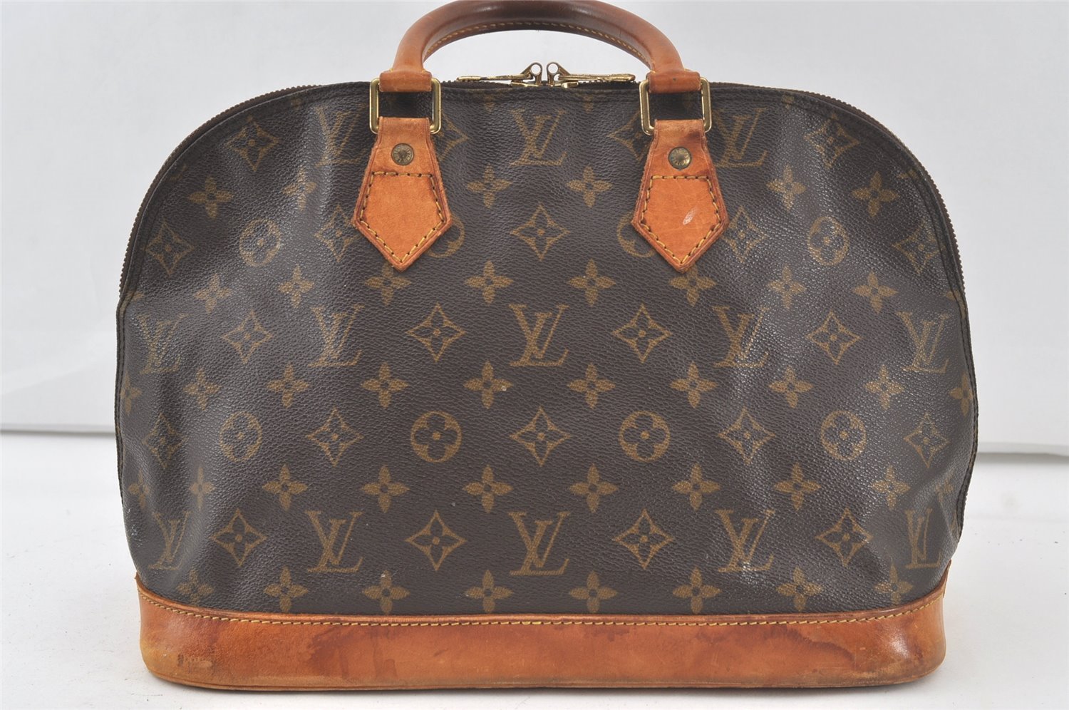 Authentic Louis Vuitton Monogram Alma Hand Bag Purse M51130 LV 6905K