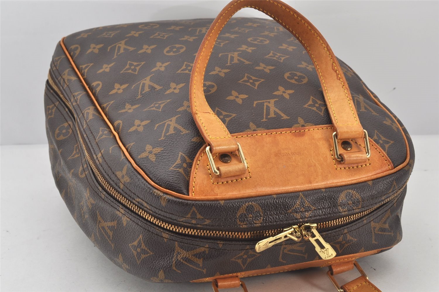 Authentic Louis Vuitton Monogram Excursion Hand Bag M41450 LV 6909K