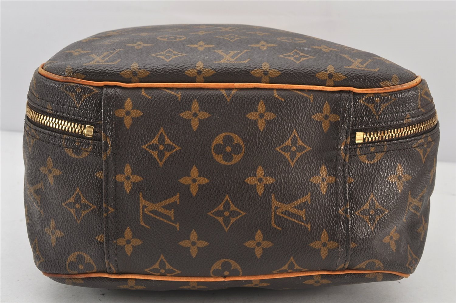 Authentic Louis Vuitton Monogram Excursion Hand Bag M41450 LV 6909K