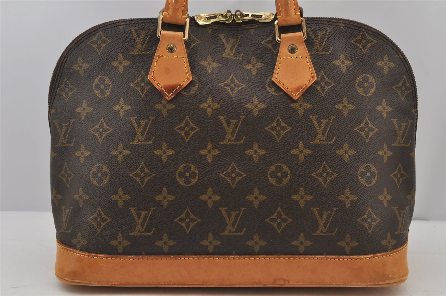 Authentic Louis Vuitton Monogram Alma Hand Bag Purse M51130 LV 6914J