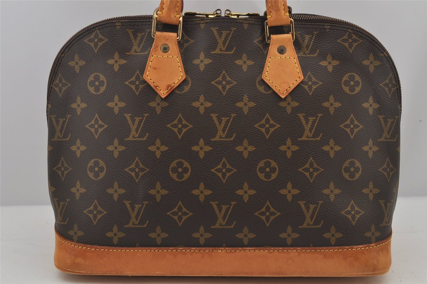 Authentic Louis Vuitton Monogram Alma Hand Bag Purse M51130 LV 6914J