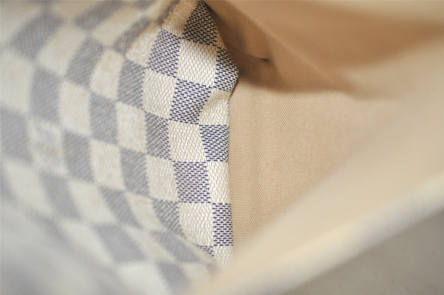 Authentic Louis Vuitton Damier Azur Totally PM Tote Bag White N41280 LV 6915I