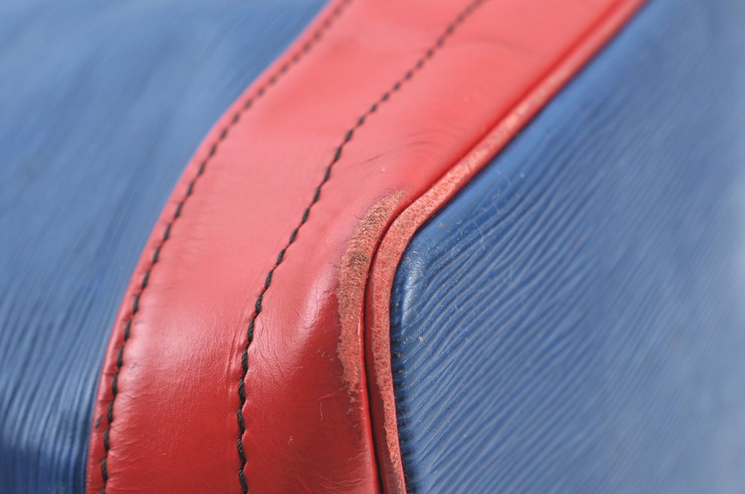 Auth Louis Vuitton Epi Noe Tricolor Blue Red Green Drawstring Bag Junk LV 6923H