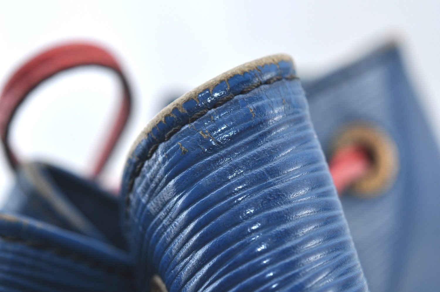 Auth Louis Vuitton Epi Noe Tricolor Blue Red Green Drawstring Bag Junk LV 6923H