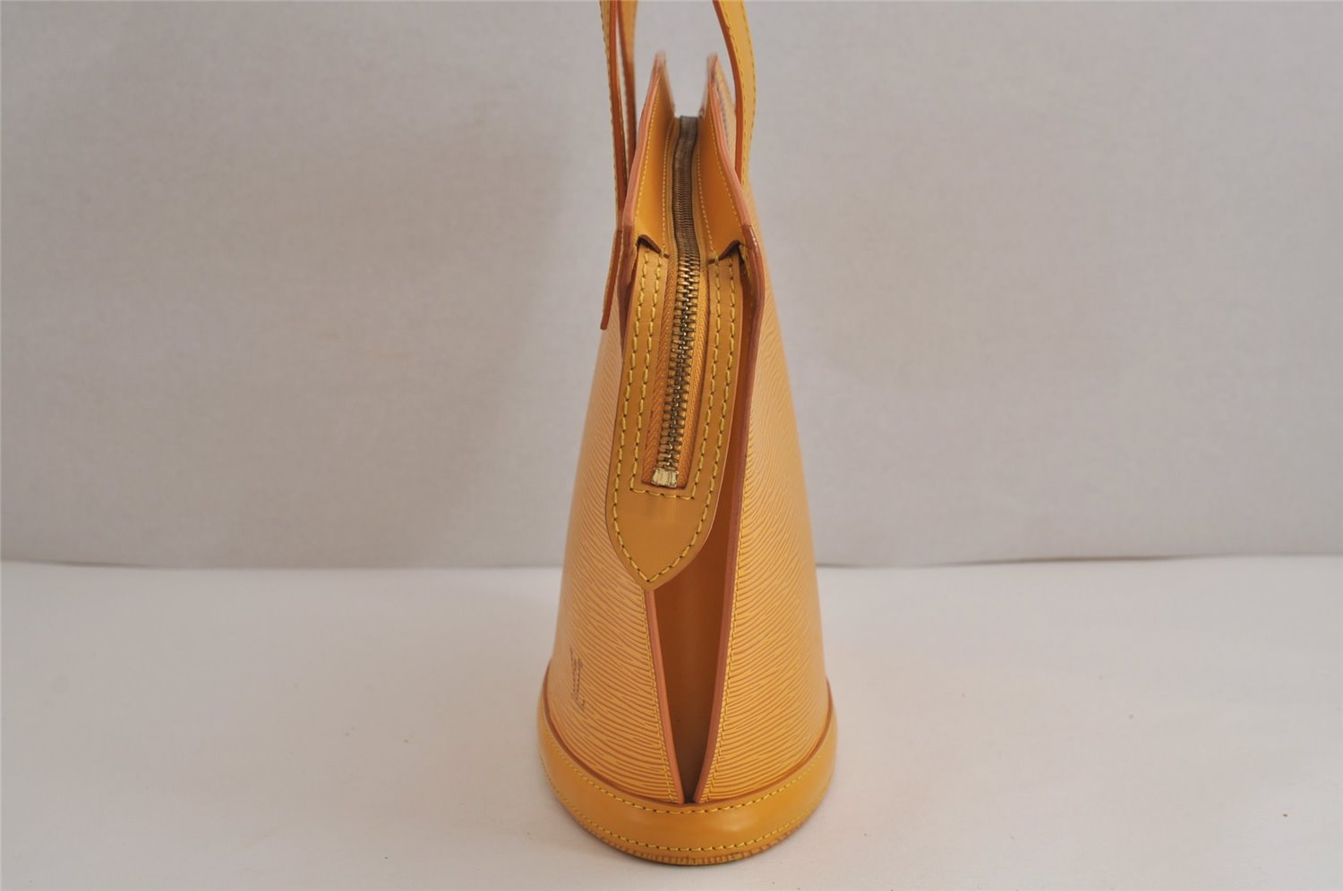 Authentic Louis Vuitton Epi Saint Jacques Hand Bag Yellow M52279 LV 6926J