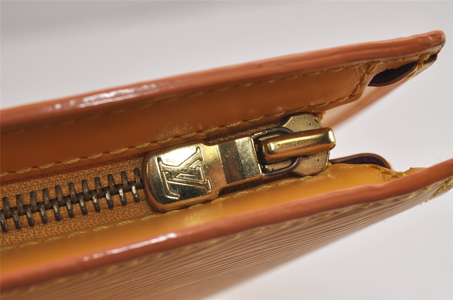 Authentic Louis Vuitton Epi Saint Jacques Hand Bag Yellow M52279 LV 6926J