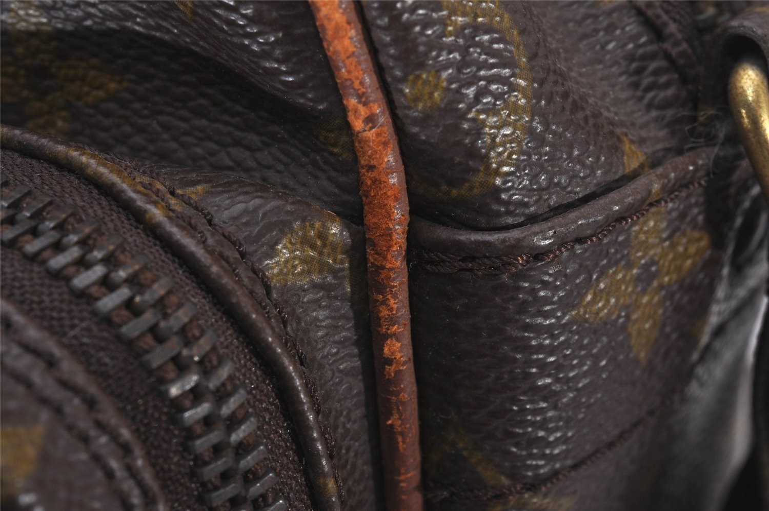 Authentic Louis Vuitton Monogram Nile Shoulder Cross Body Bag Old Model LV 6930I