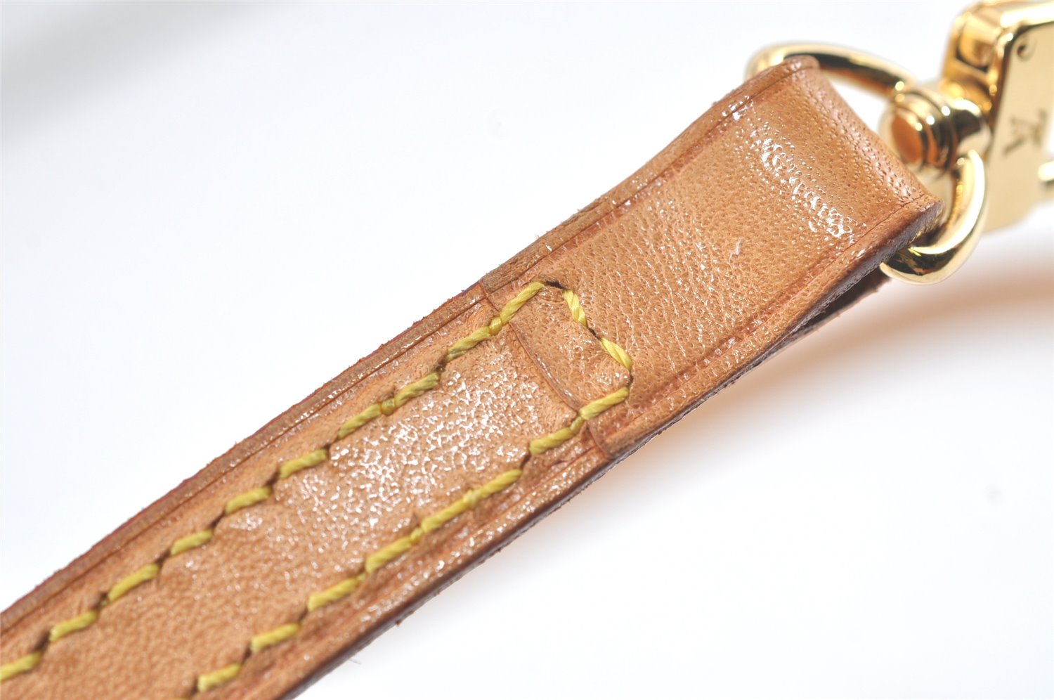 Authentic Louis Vuitton Leather Shoulder Strap Beige 45.7