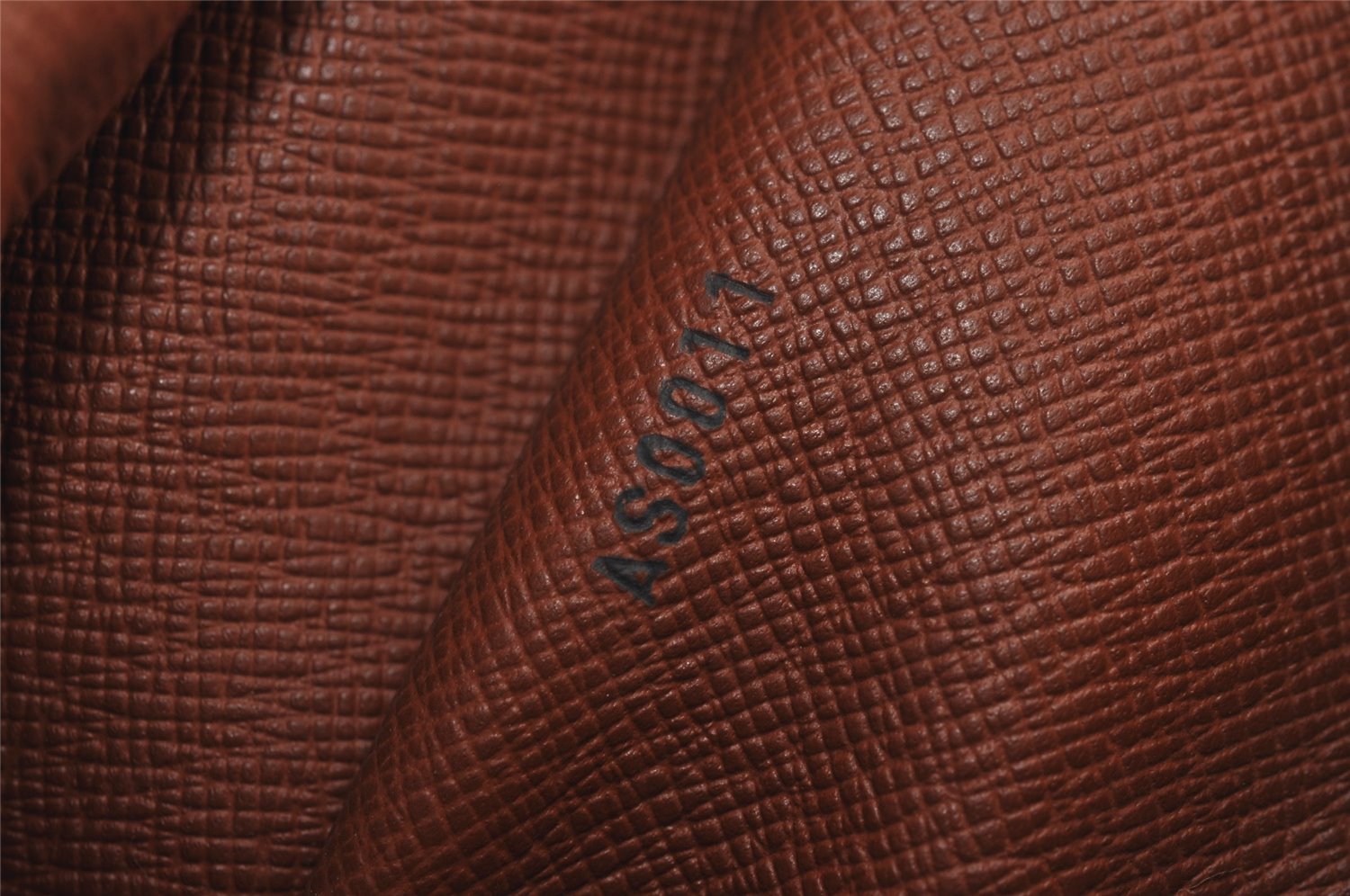 Authentic Louis Vuitton Monogram Boulogne 35 Shoulder Bag M51260 Junk 6931J