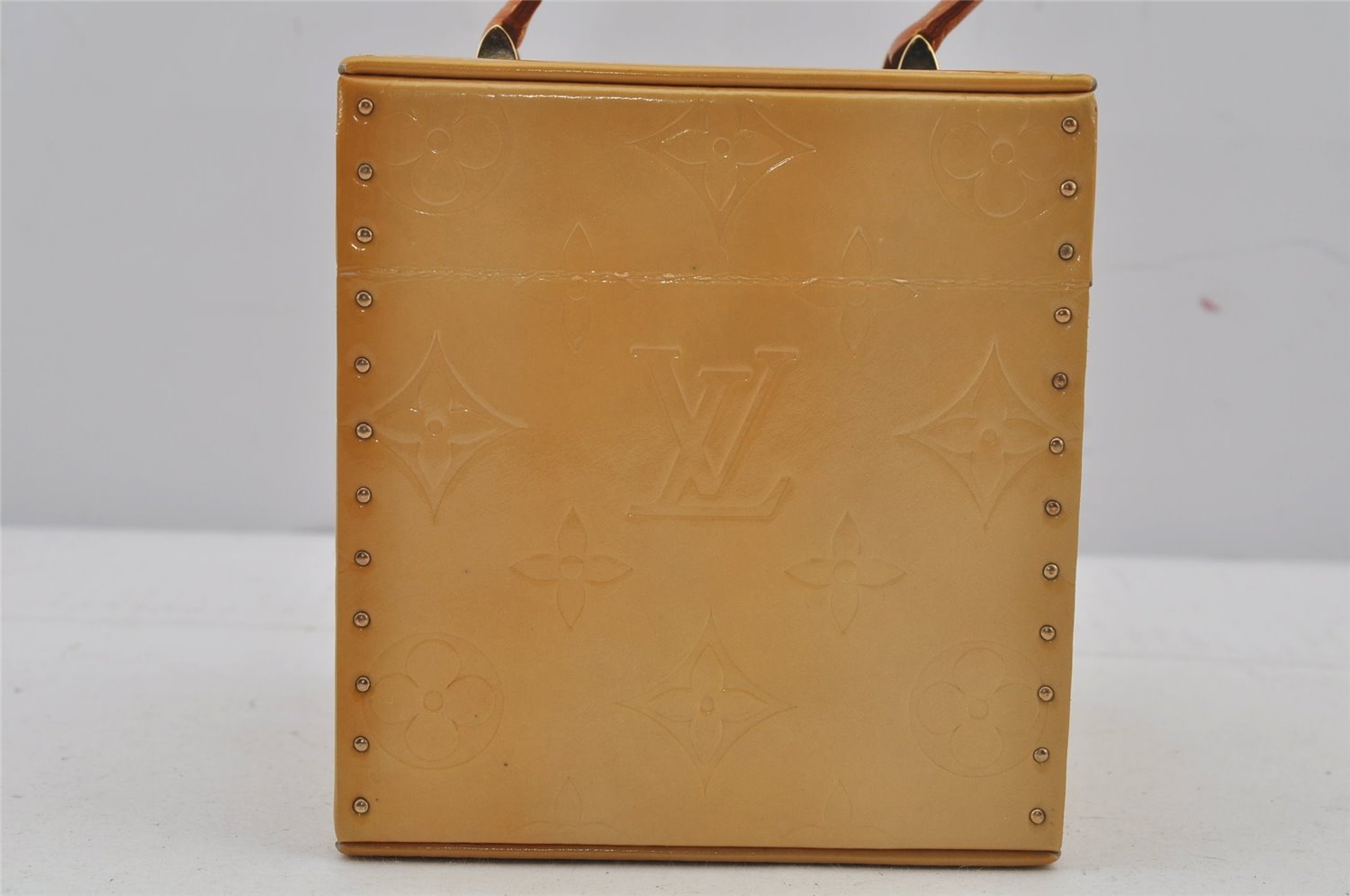 Authentic Louis Vuitton Vernis Breaker Hand Bag Cosmetic Box M91002 Yellow 6944J