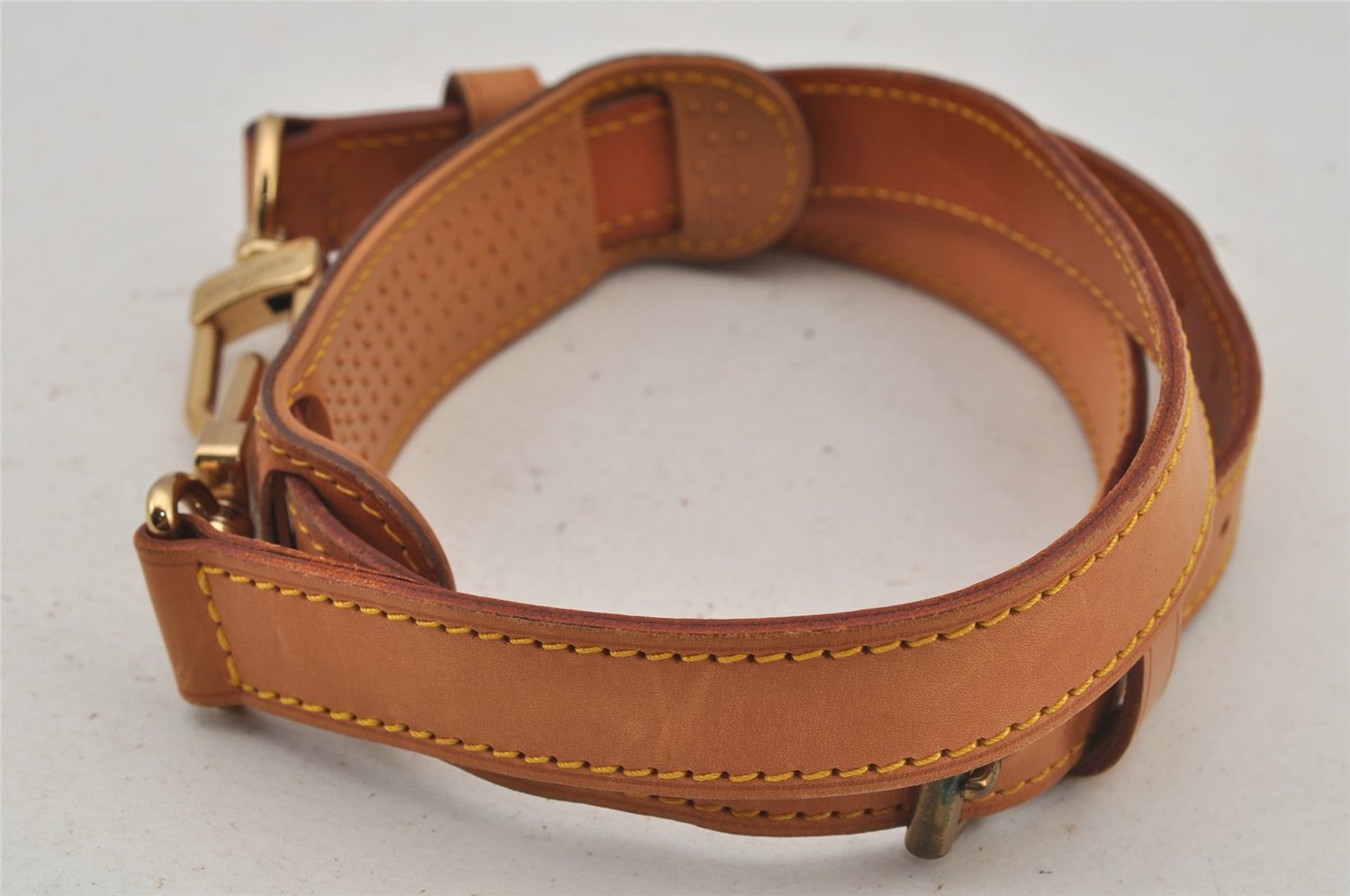 Authentic Louis Vuitton Leather Shoulder Strap Beige 36.6-43.5