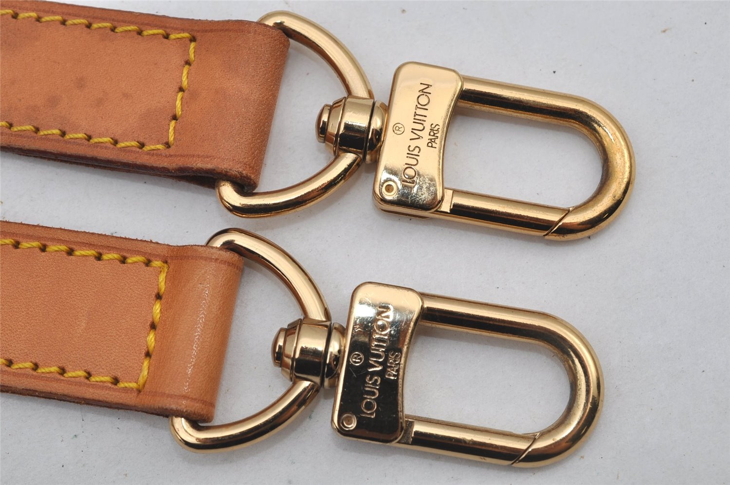 Authentic Louis Vuitton Leather Shoulder Strap Beige 36.6-43.5