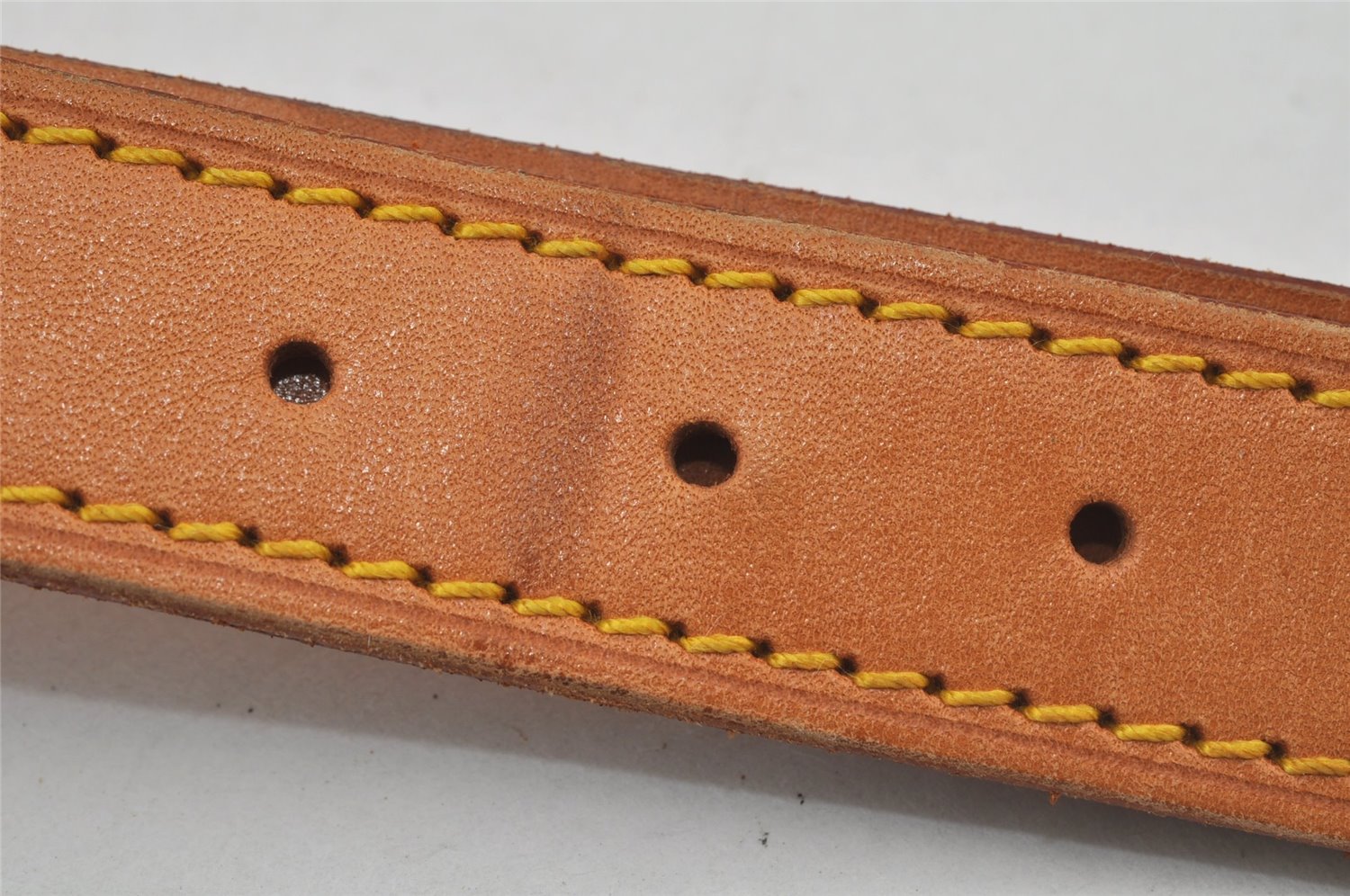 Authentic Louis Vuitton Leather Shoulder Strap Beige 36.6-43.5