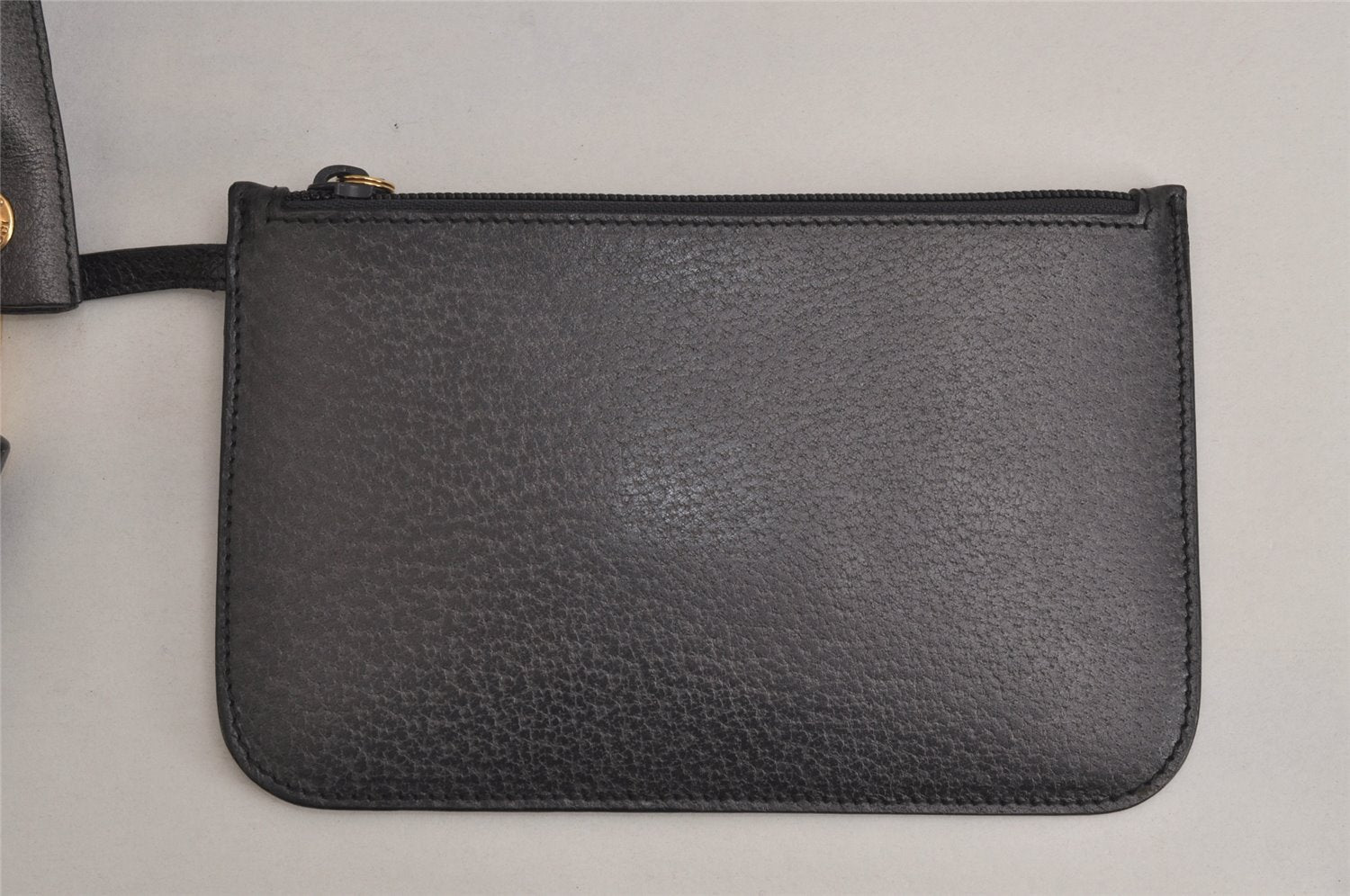 Authentic GUCCI Vintage Bamboo Shoulder Hand Bag Purse Leather Gray 6949J