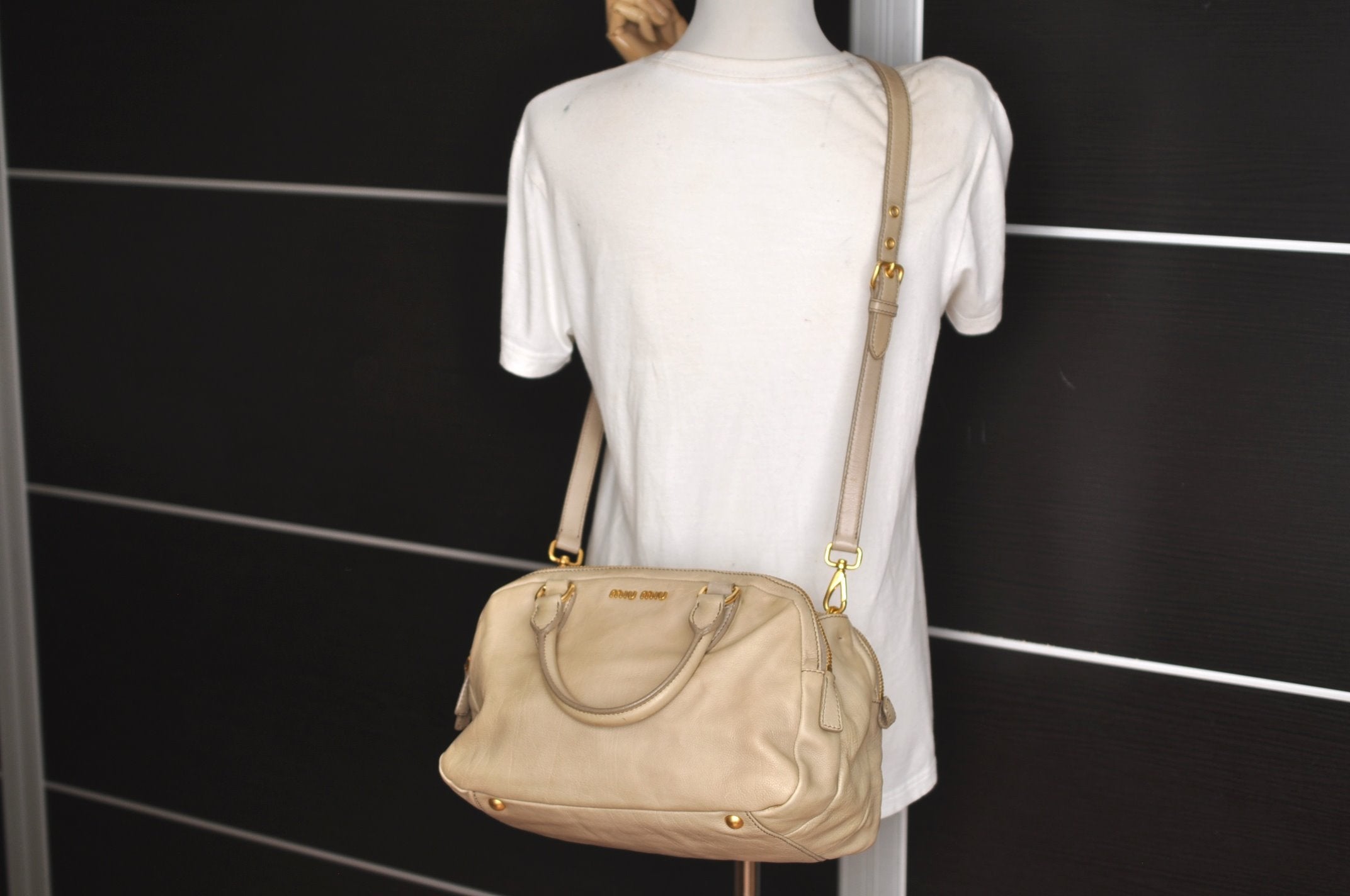 Authentic MIU MIU Vintage Leather 2Way Shoulder Hand Bag Beige 6955J