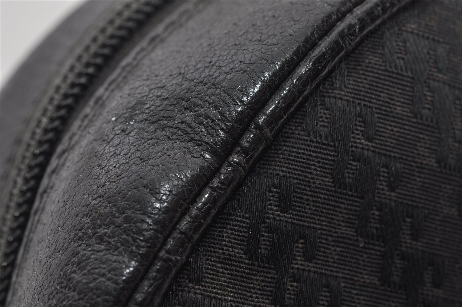 Authentic GUCCI Vintage Shoulder Cross Body Bag GG Canvas Leather Black 6960I