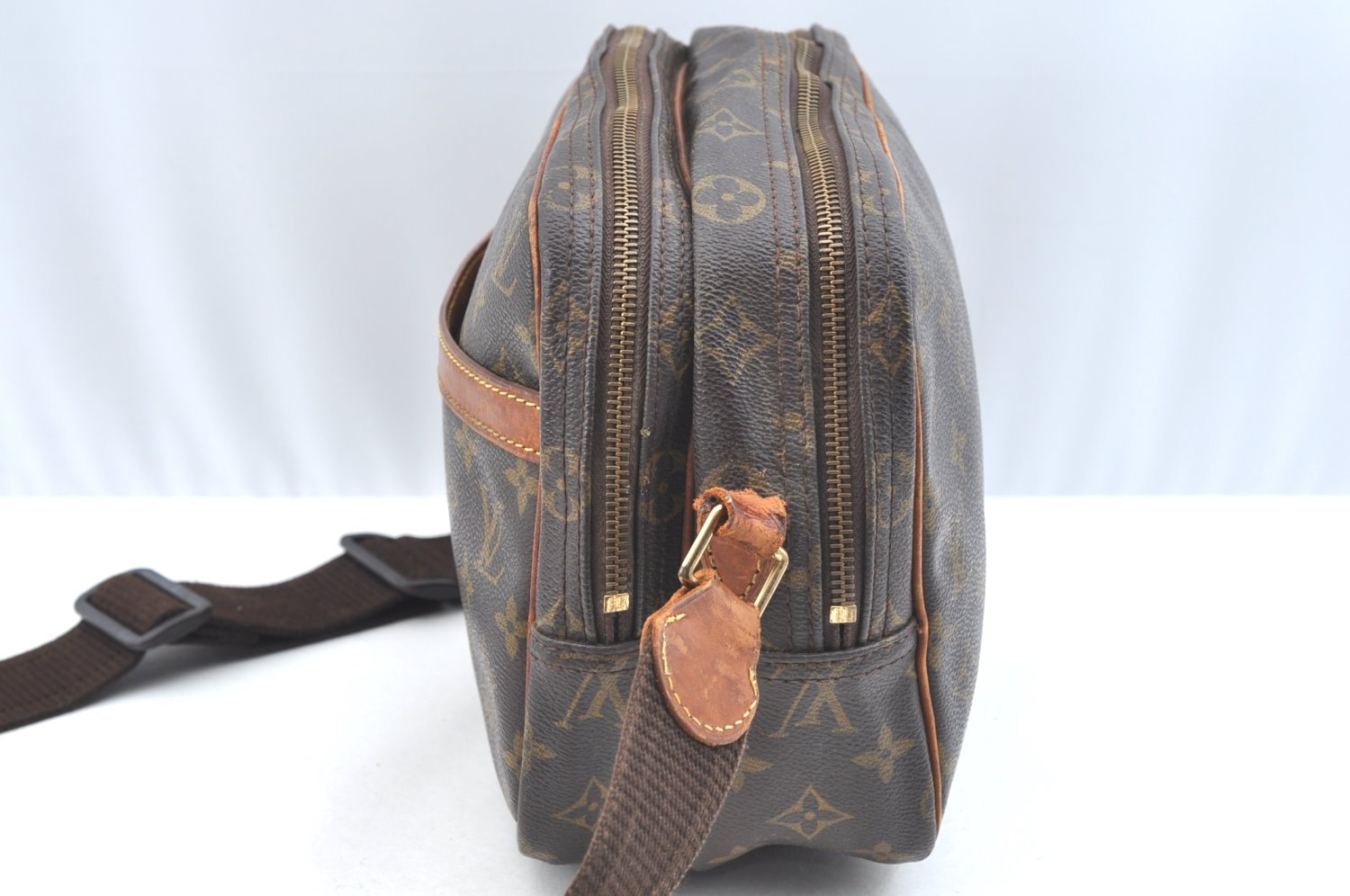 Authentic Louis Vuitton Monogram Reporter PM Shoulder Cross Bag M45254 LV 6966H