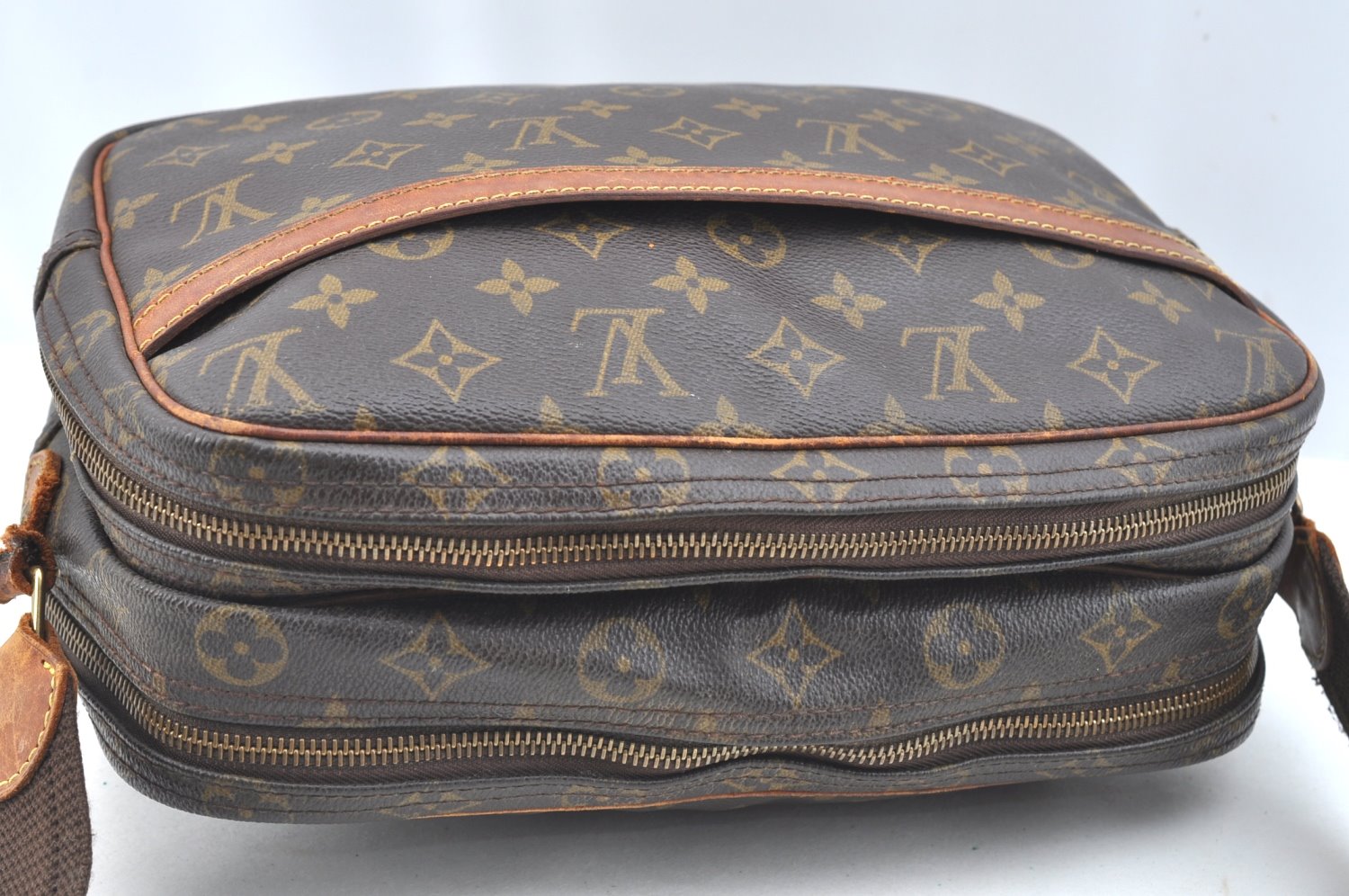 Authentic Louis Vuitton Monogram Reporter PM Shoulder Cross Bag M45254 LV 6966H