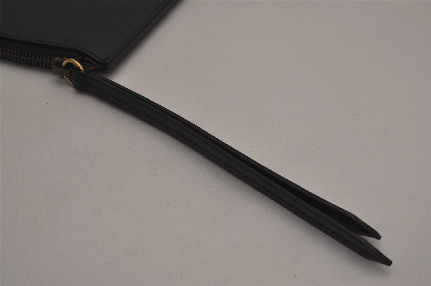 Authentic GUCCI Ghost LIFE IS GUCCI Clutch Bag Leather 445597 Black Box 6966I