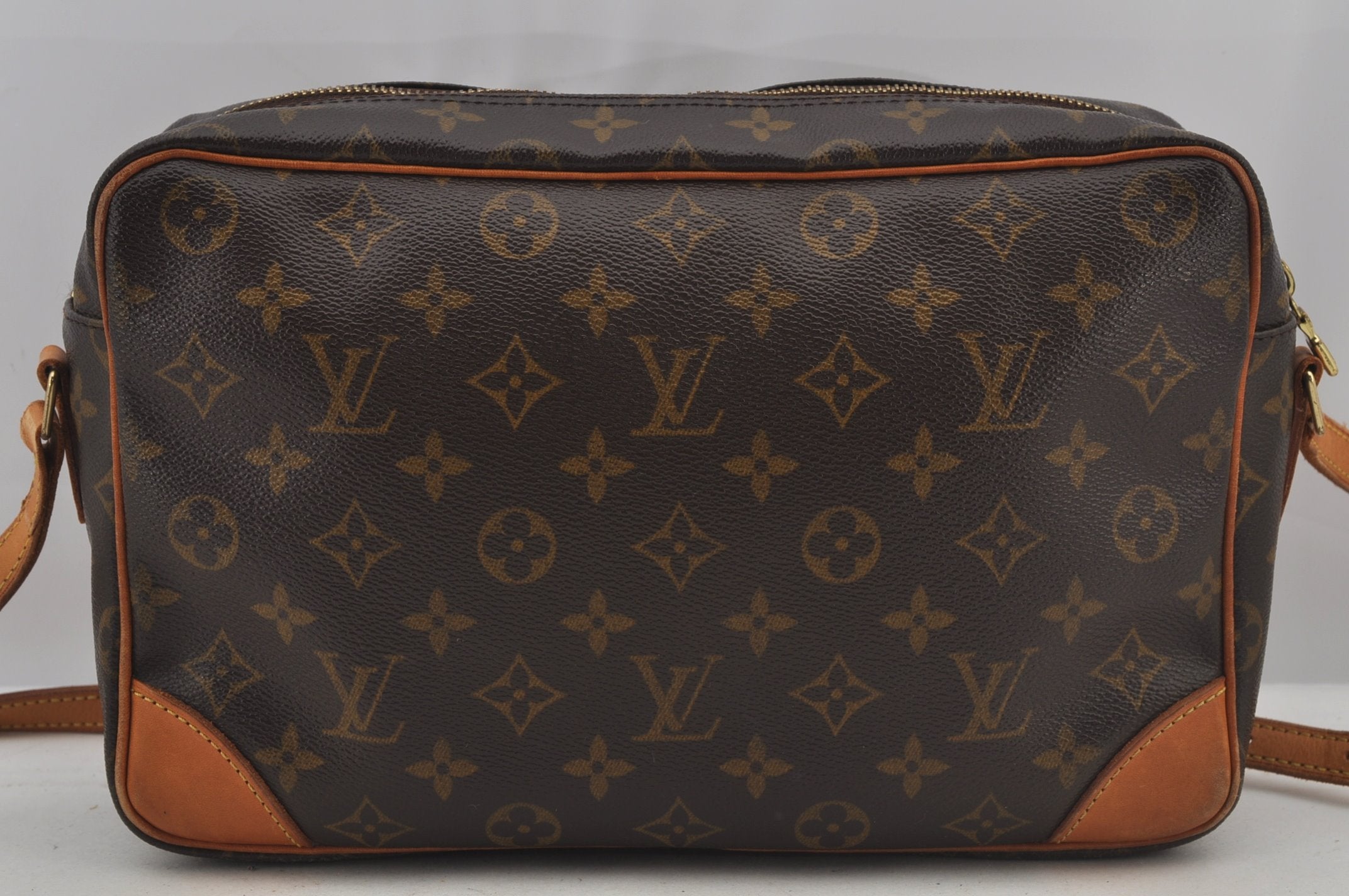Authentic Louis Vuitton Monogram Trocadero 30 Shoulder Cross Bag M51272 LV 6967J