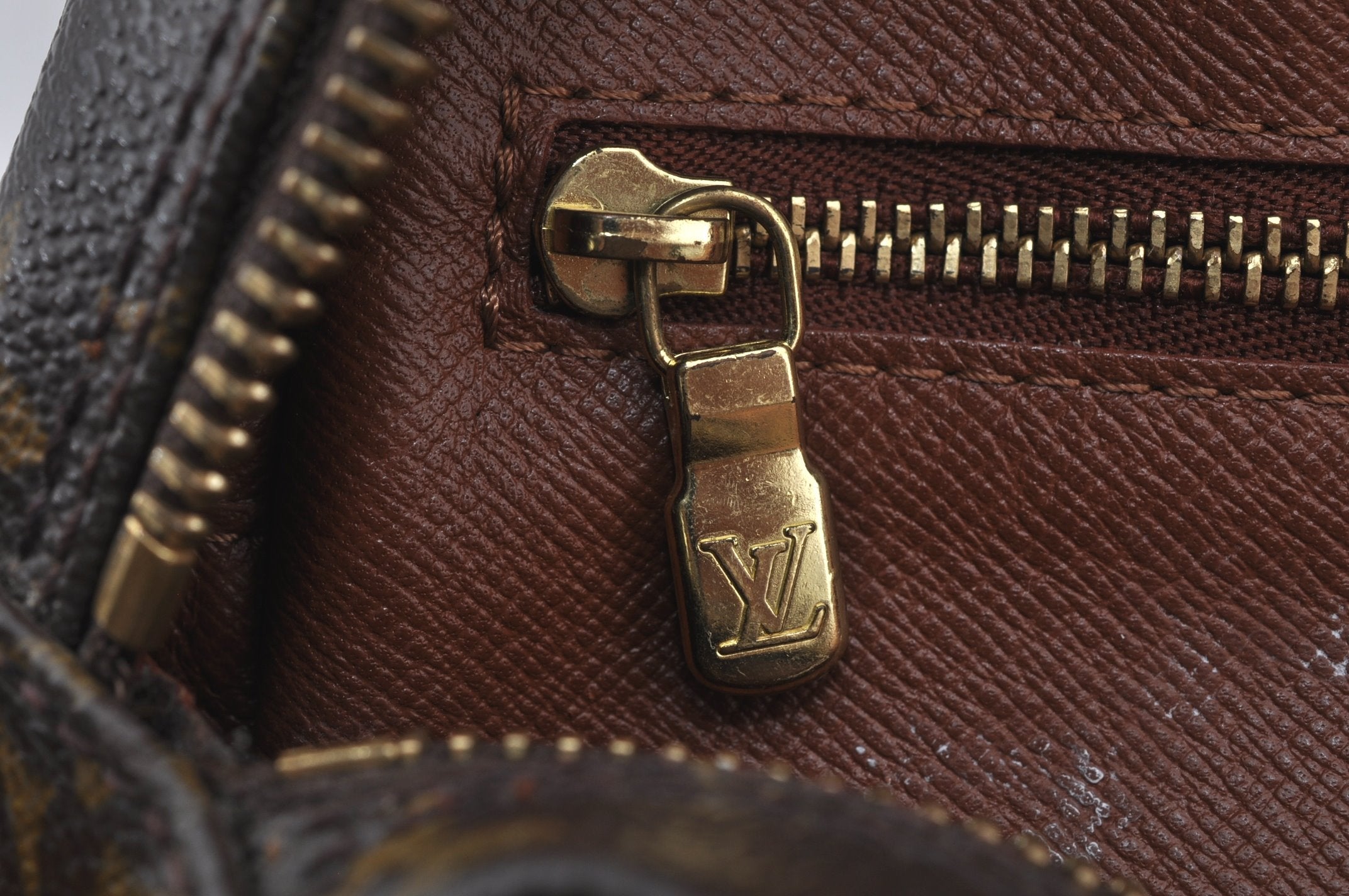 Authentic Louis Vuitton Monogram Trocadero 30 Shoulder Cross Bag M51272 LV 6967J