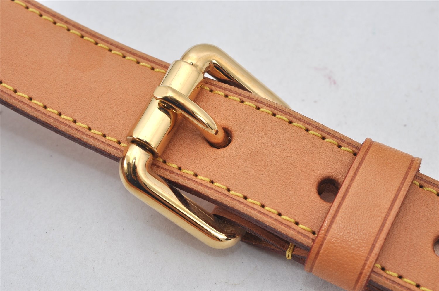 Authentic Louis Vuitton Leather Shoulder Strap Beige 35.6-39.4