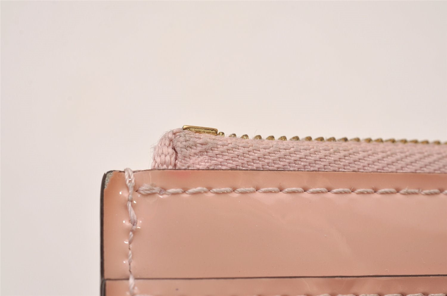 Authentic Louis Vuitton Vernis Pochette Cles NM Coin Purse Pink M61286 LV 6974I