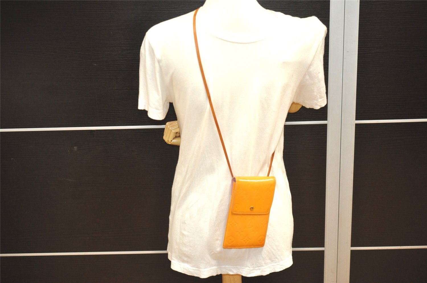 Auth Louis Vuitton Monogram Vernis Mott Shoulder Hand Bag Yellow M91034 LV 6976J