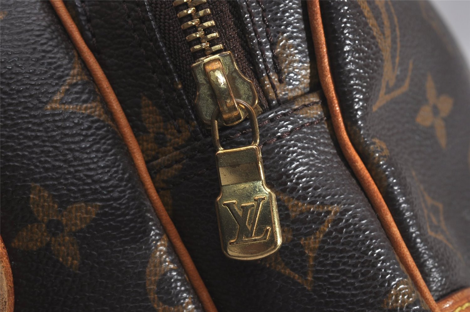 Authentic Louis Vuitton Monogram Nile Shoulder Cross Body Bag M45244 LV 6981J