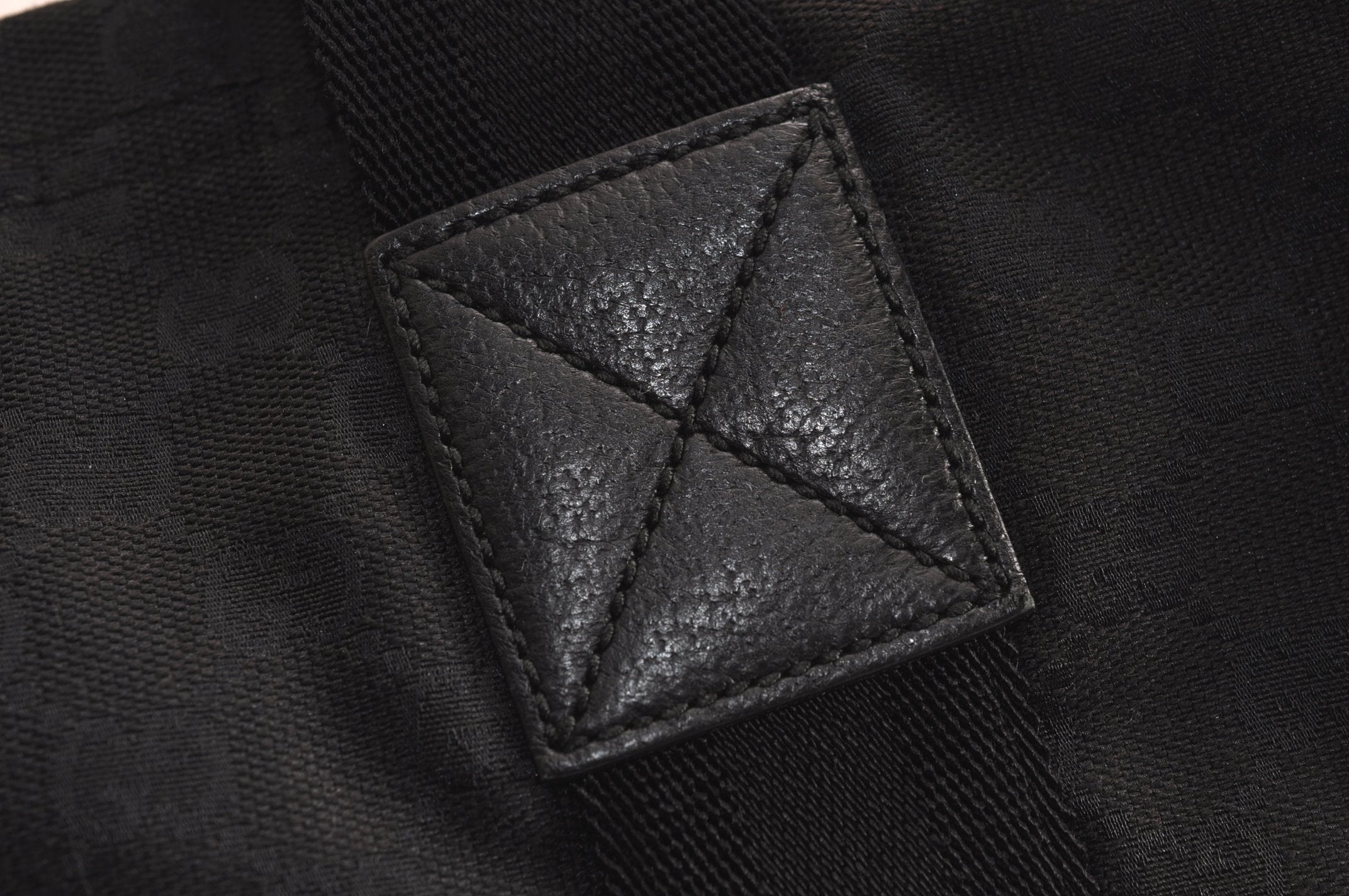 Authentic GUCCI Vintage Shoulder Tote Bag GG Canvas Leather 189669 Black 6985J