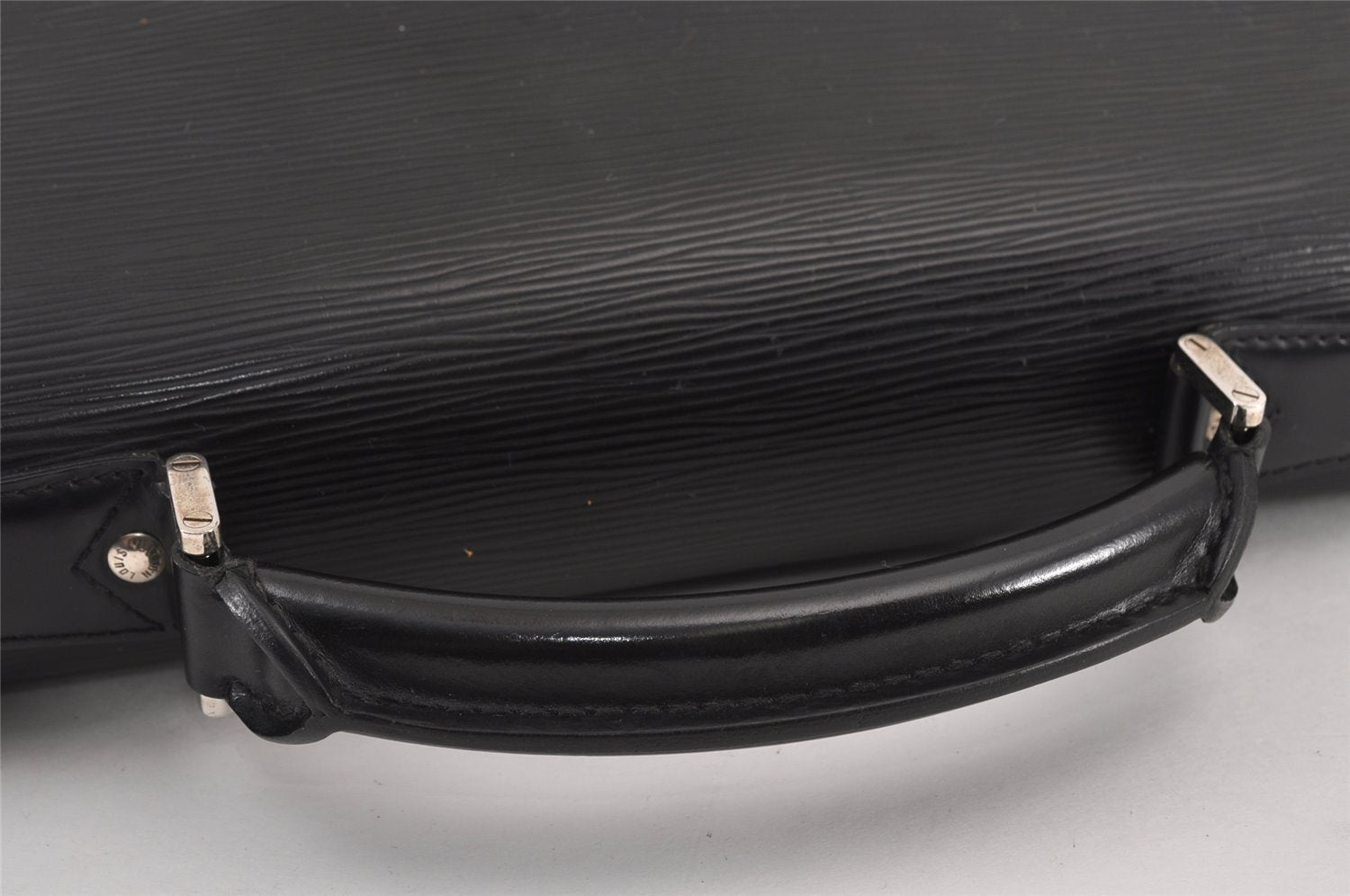 Authentic Louis Vuitton Epi Robusto 1 Briefcase Black M54532 LV 6988J