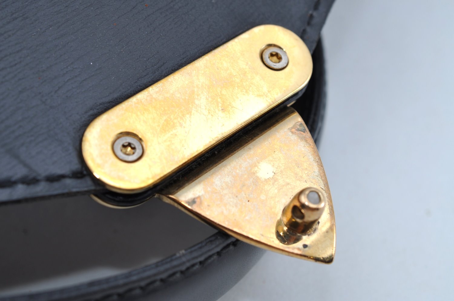 Authentic Louis Vuitton Epi Concorde Hand Bag Purse Black M52132 LV 6993G