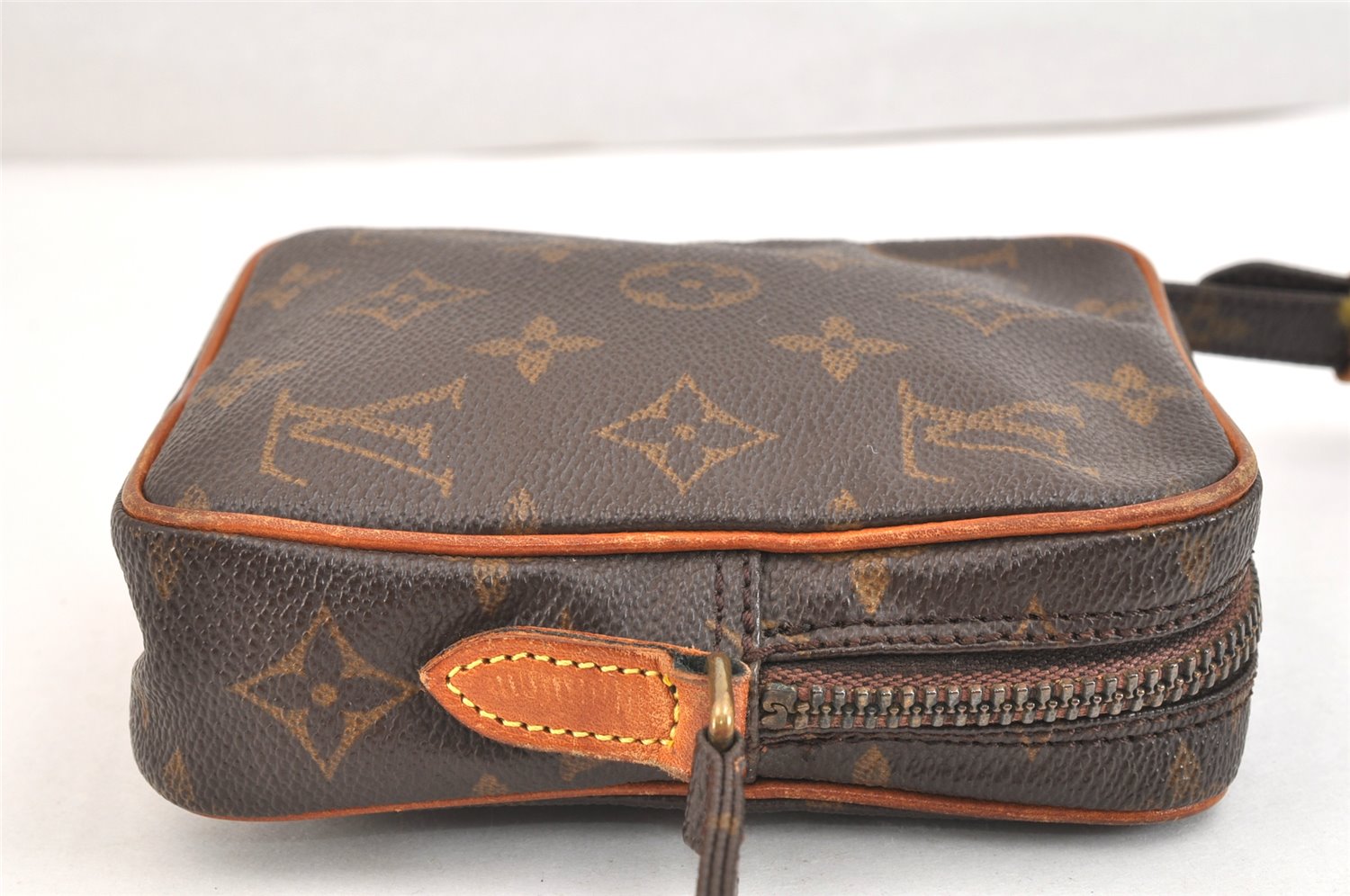 Auth Louis Vuitton Monogram Mini Poche Danube Shoulder Bag M45268 LV Junk 6997K