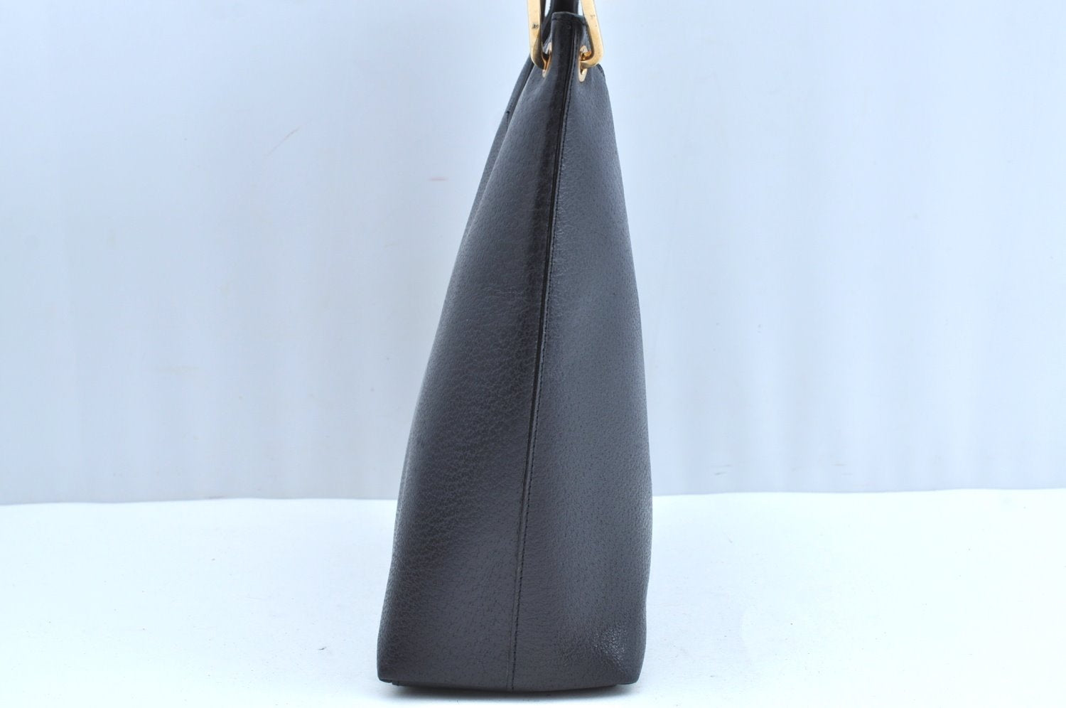 Authentic GUCCI Bamboo Vintage Shoulder Bag Leather 0013007 Black Junk 6999H