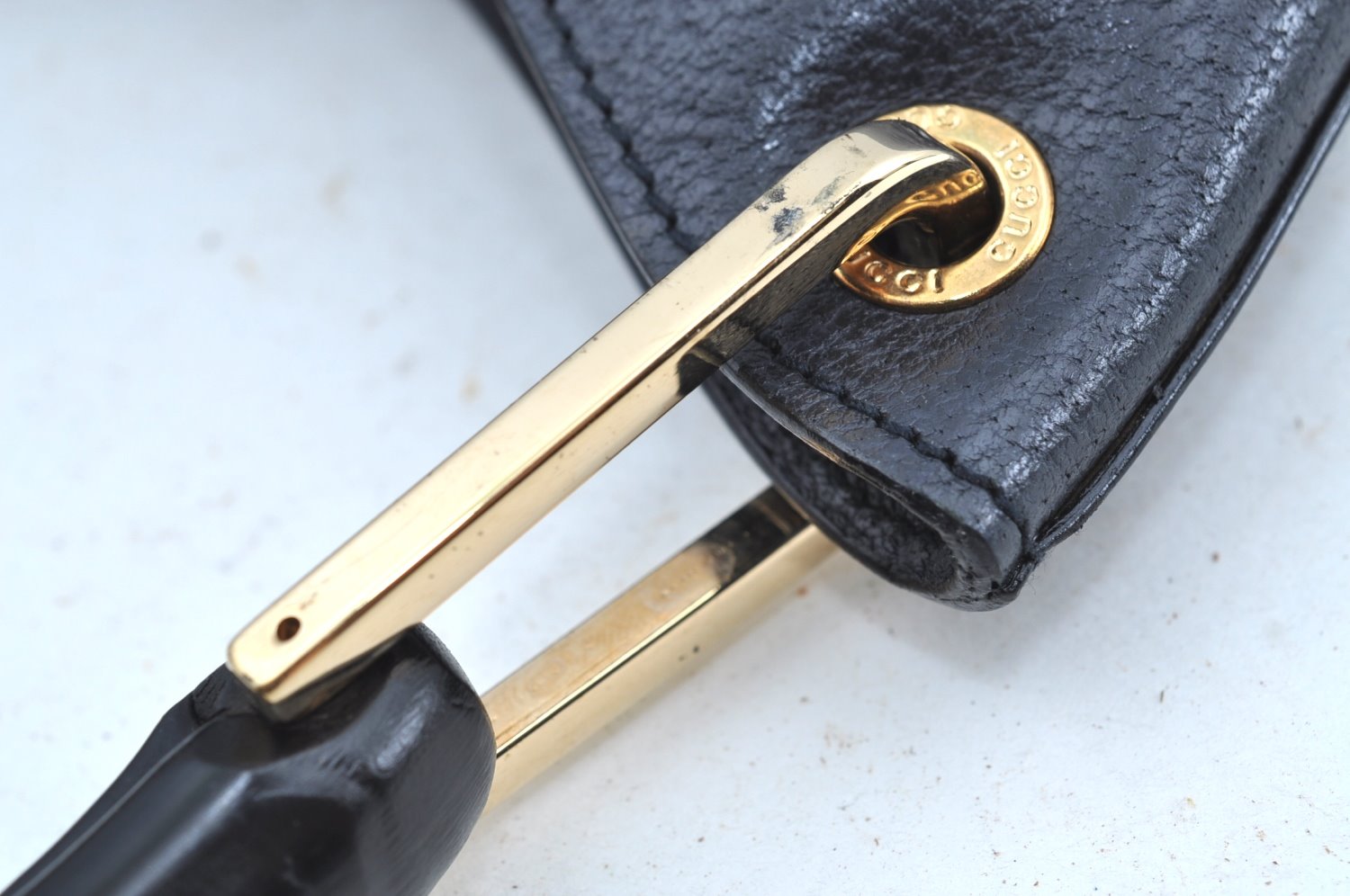 Authentic GUCCI Bamboo Vintage Shoulder Bag Leather 0013007 Black Junk 6999H