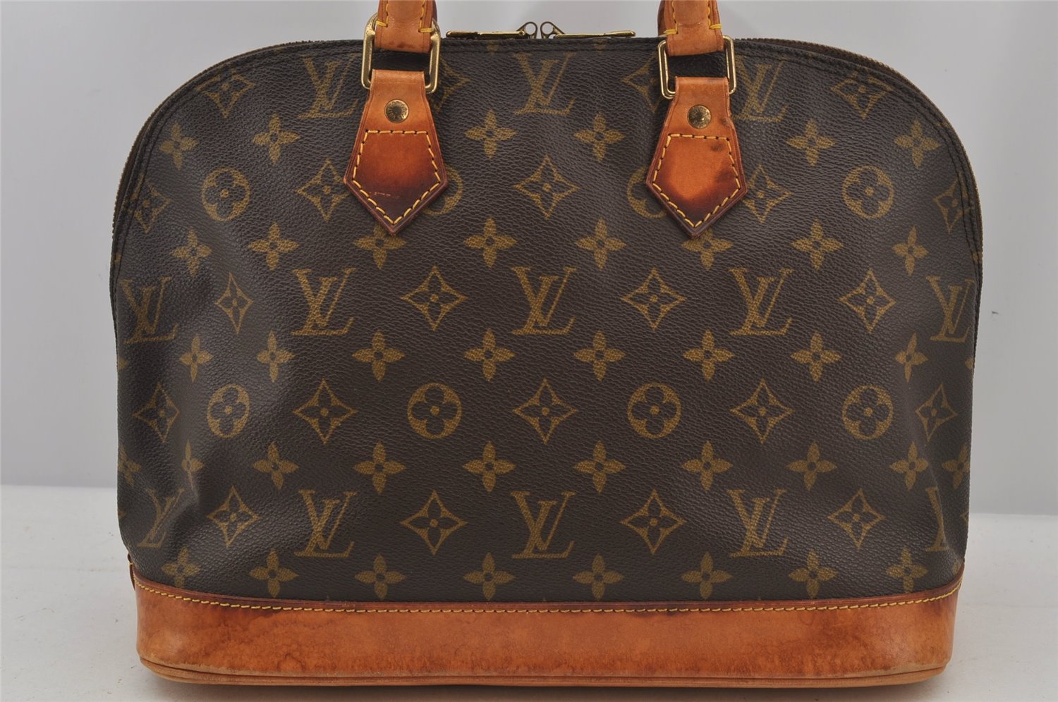 Authentic Louis Vuitton Monogram Alma Hand Bag Purse M51130 LV 6999J