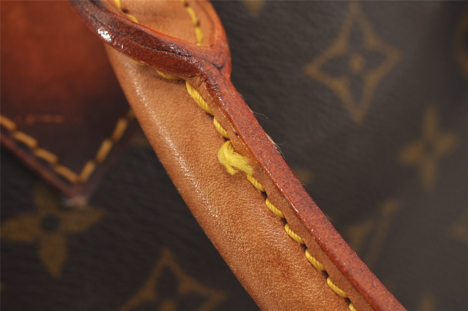 Authentic Louis Vuitton Monogram Alma Hand Bag Purse M51130 LV 6999J