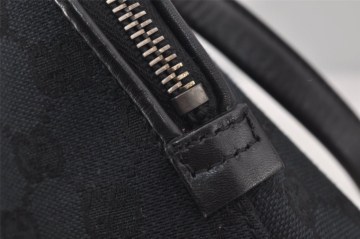 Authentic GUCCI Shoulder Hand Bag Purse GG Canvas Leather 73880 Black 7001J