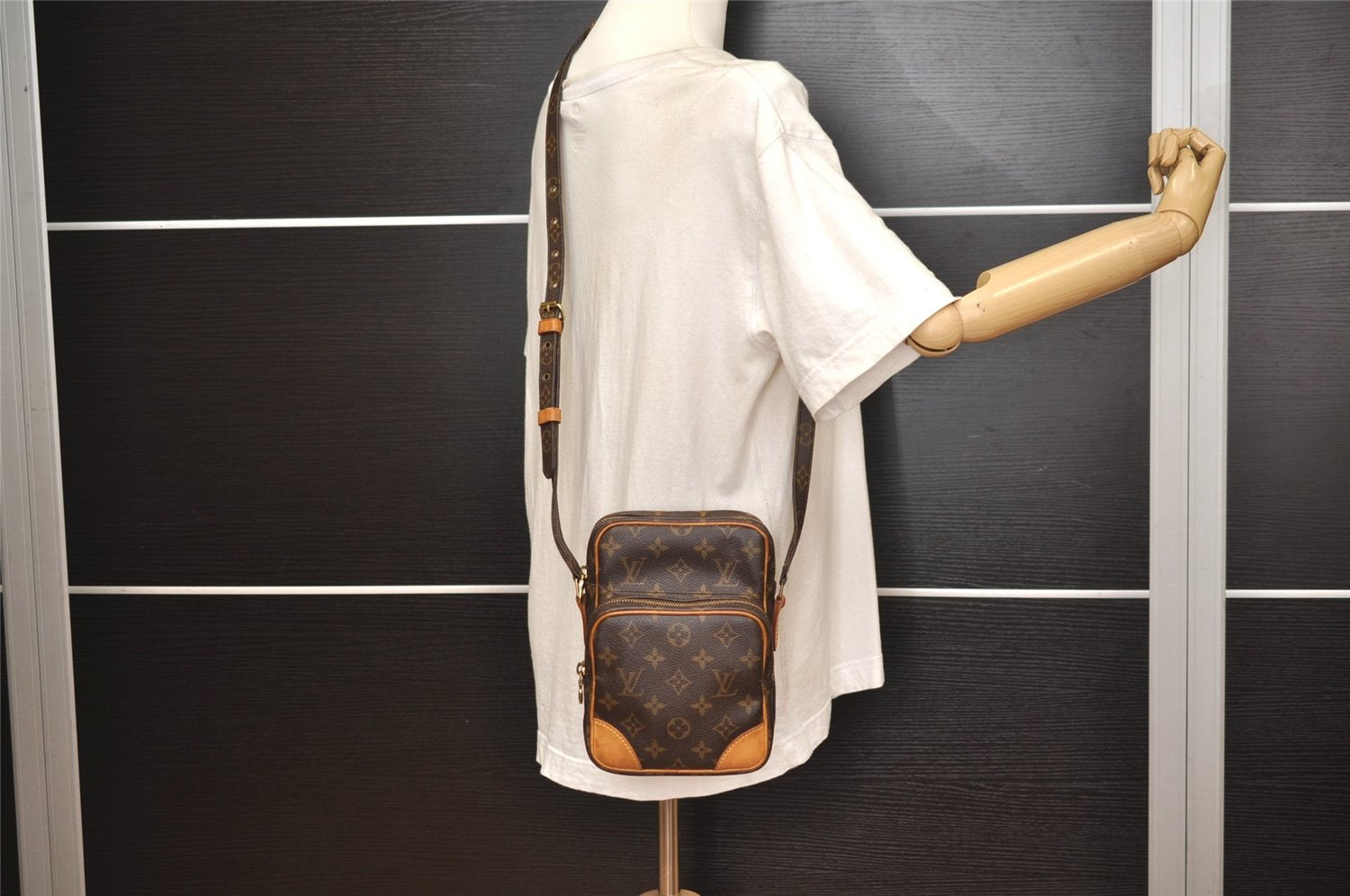 Authentic Louis Vuitton Monogram Amazone Shoulder Cross Body Bag M45236 LV 7009J