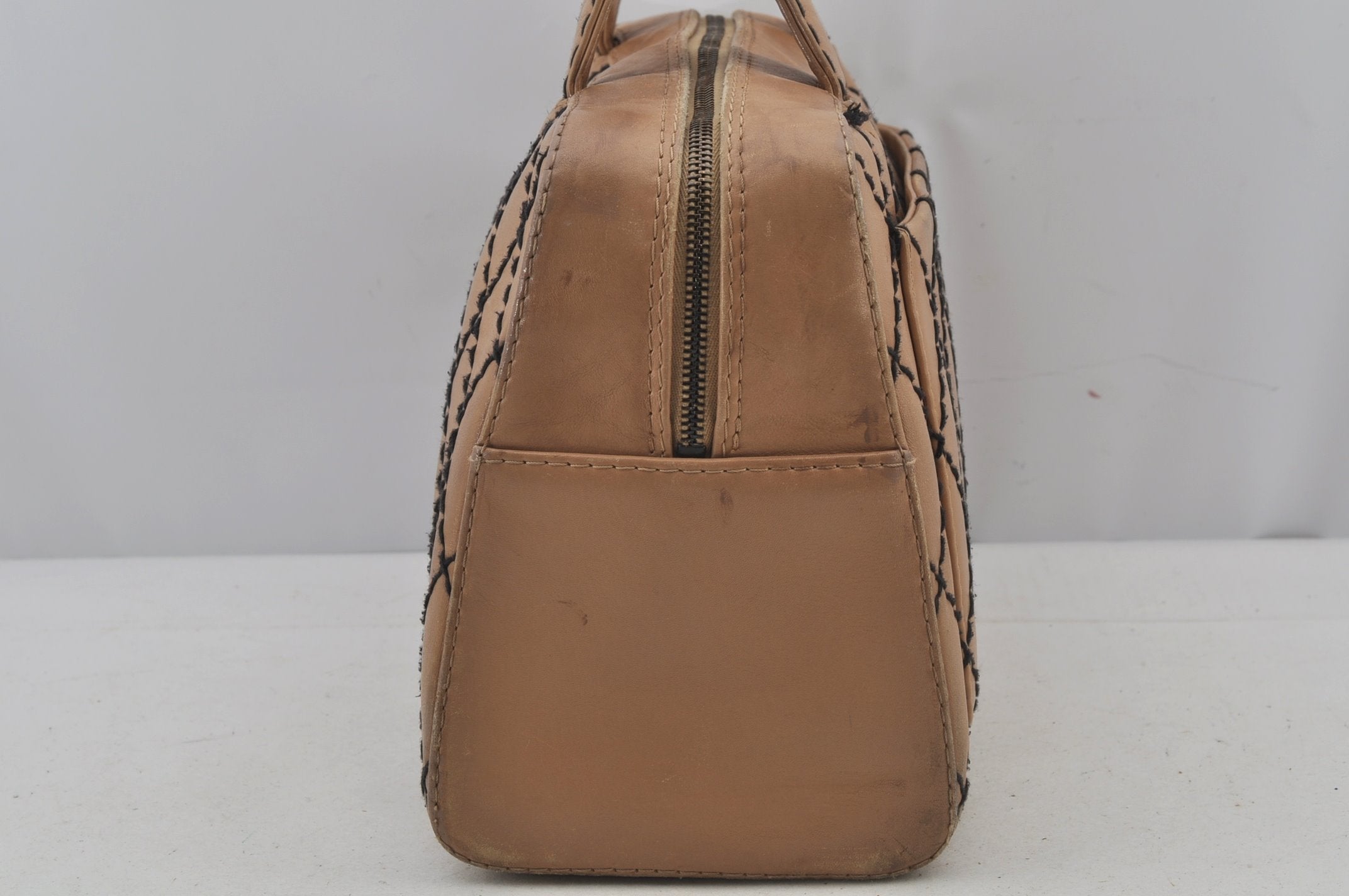 Authentic CHANEL Wild Stitch Matelasse Calf Skin Shoulder Hand Bag Beige 7010J