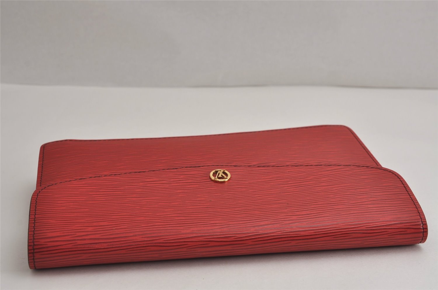 Authentic Louis Vuitton Epi Montaigne 27 Clutch Hand Bag Red M52657 LV 7017J