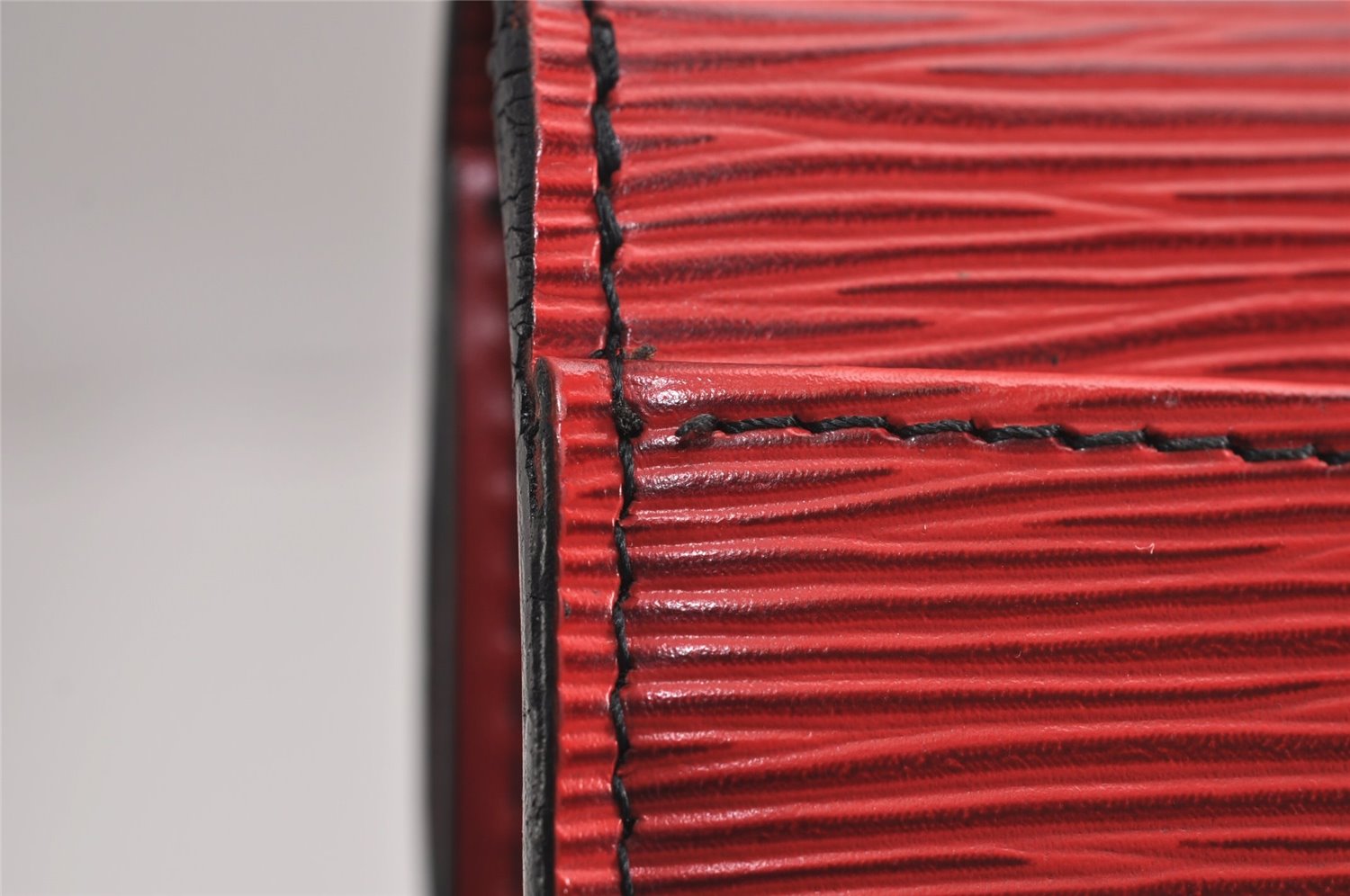 Authentic Louis Vuitton Epi Montaigne 27 Clutch Hand Bag Red M52657 LV 7017J