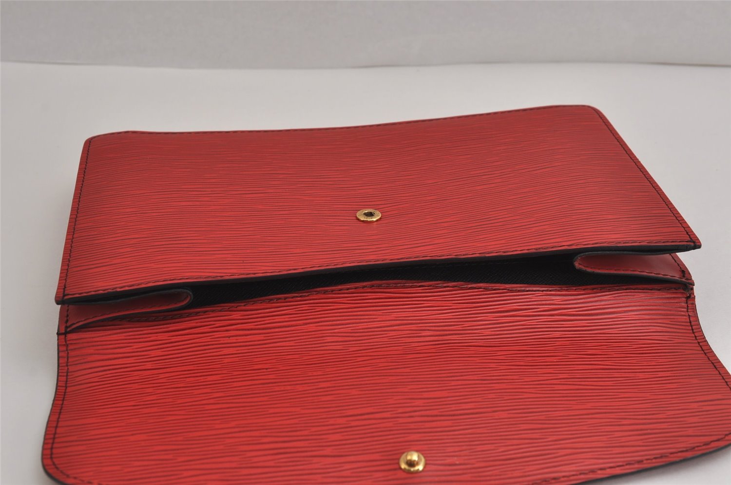 Authentic Louis Vuitton Epi Montaigne 27 Clutch Hand Bag Red M52657 LV 7017J