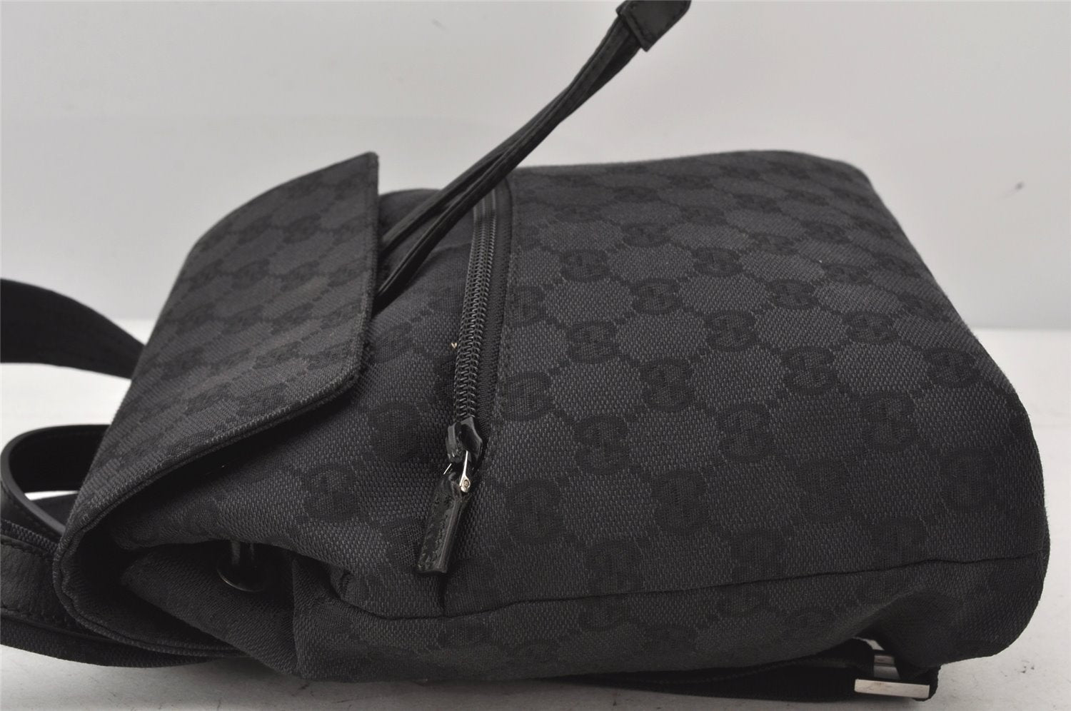 Authentic GUCCI Drawstring Backpack Purse GG Canvas Leather 0030242 Black 7019K